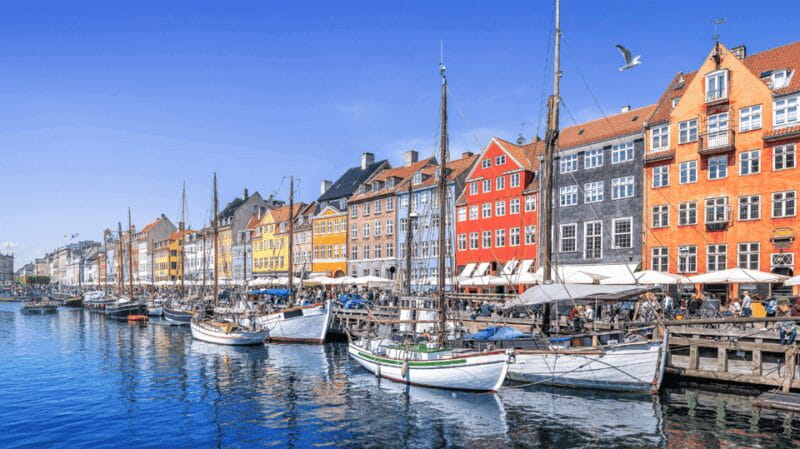 Copenhagen: 3 Hrs Sightseeing in Luxury Car - Price and Value Considerations