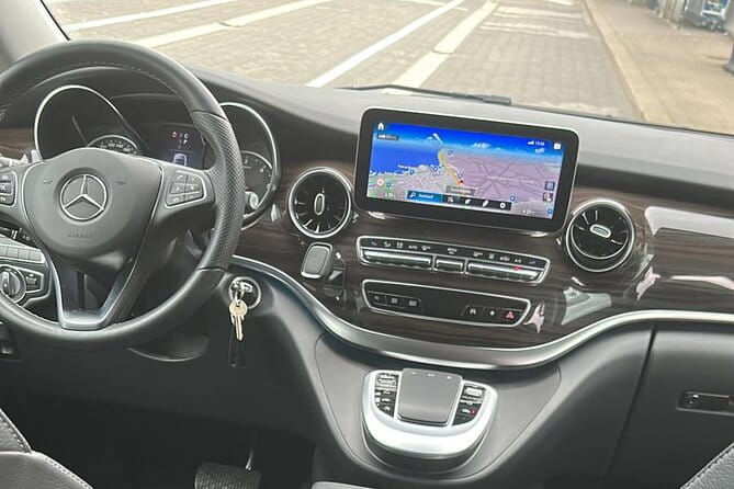 Copenhagen Airport Transfer Service | English Speaking Driver - Key points / Takeaways