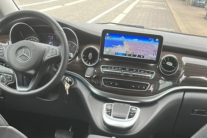 Copenhagen Airport Transfer Service | English Speaking Driver - Who Might Be Disappointed?