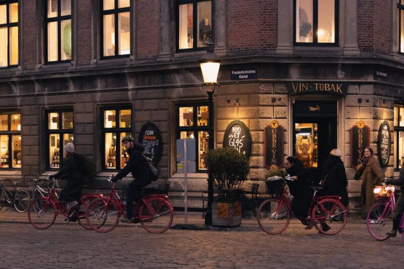 Copenhagen: Christmas Bike Tour with a local Guide - Key Points / Takeaways