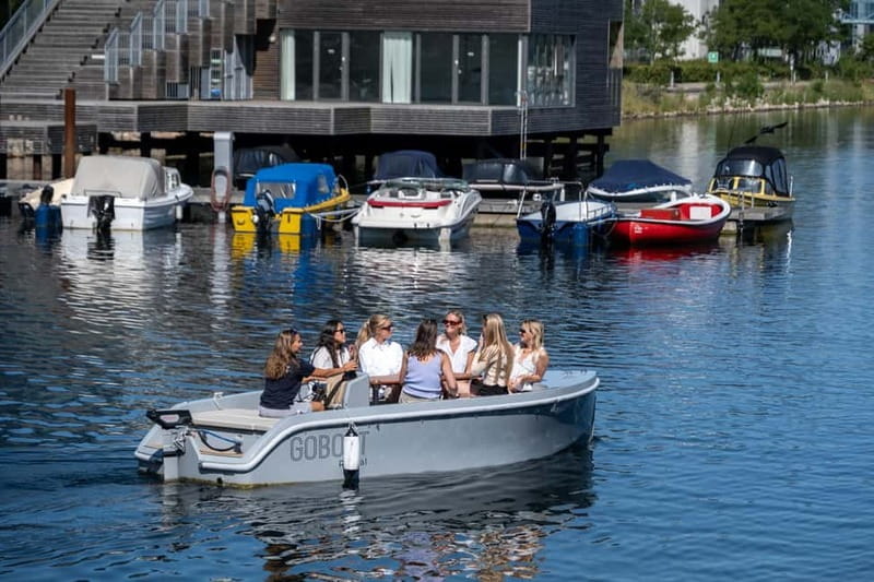 Copenhagen: Electric Boat Canal Tour with Guide - Why the Guided Element Matters