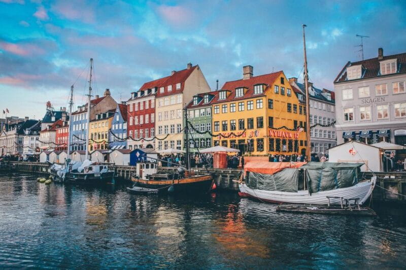 Copenhagen private 3h walking tour - Starting Point and Convenience