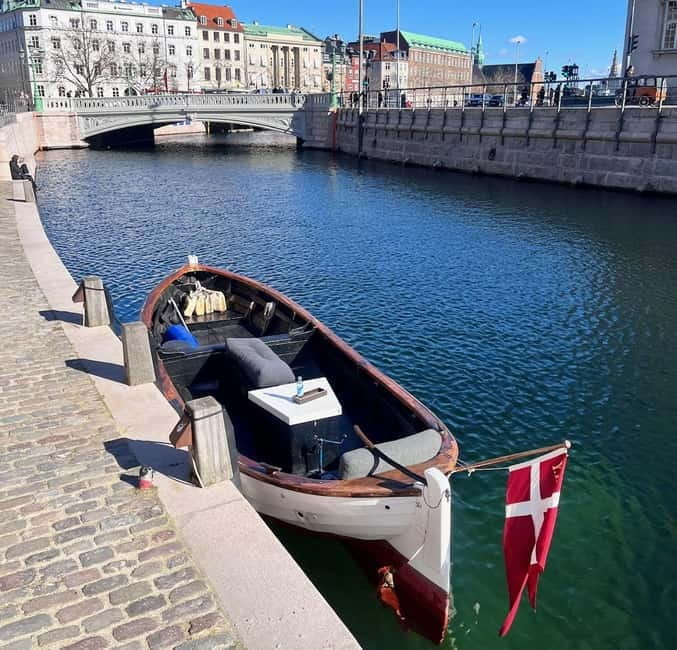 Copenhagen: Private Canal Tour in Vintage Wood Boat w/ Guide - Exploring Copenhagen’s Canals on a Vintage Wooden Boat