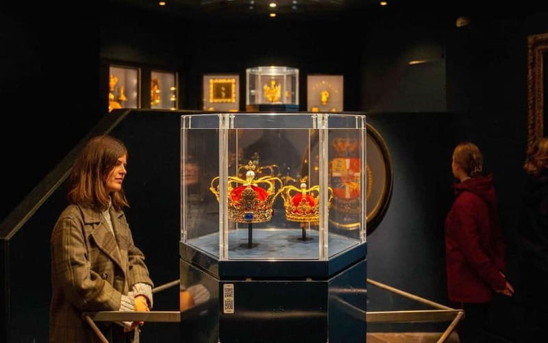 Copenhagen: Rosenborg and Christiansborg Palaces Tour in Spanish - Price and Value Breakdown