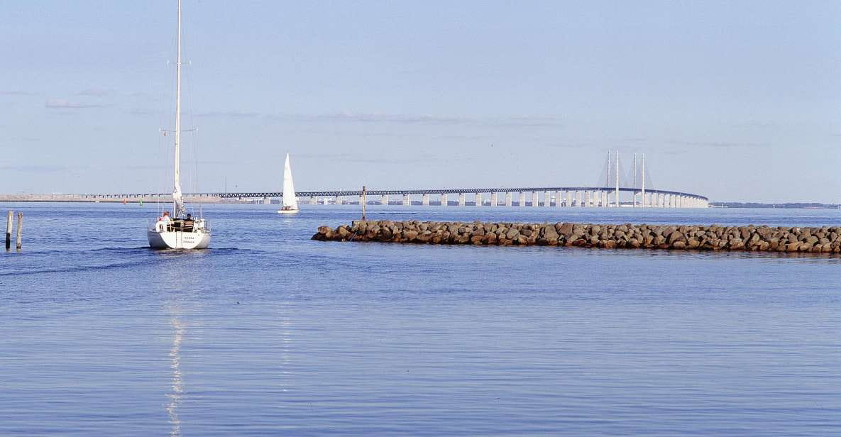 Copenhagen: Tour Across the Øresund Bridge to Lund and Malmö - Marveling at the Turning Torso