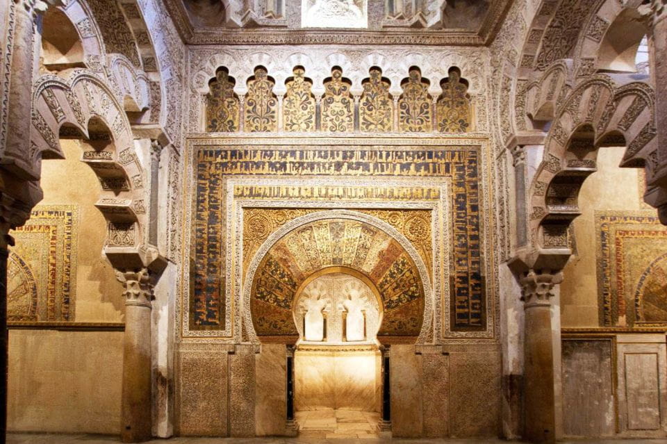 Córdoba Guided Tour of the Mosque, Jewish Quarter & Alcazar - Key Guided Tour Features
