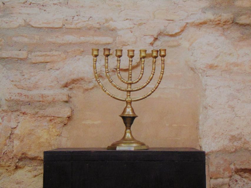 Córdoba: Jewish Quarter, Alcazar, and Mosque Cathedral Tour - Things To Know