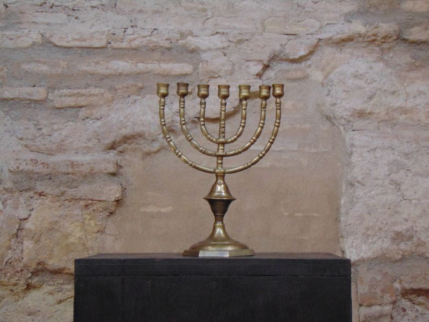 Cordoba: Jewish Quarter Walking Tour - Key Points