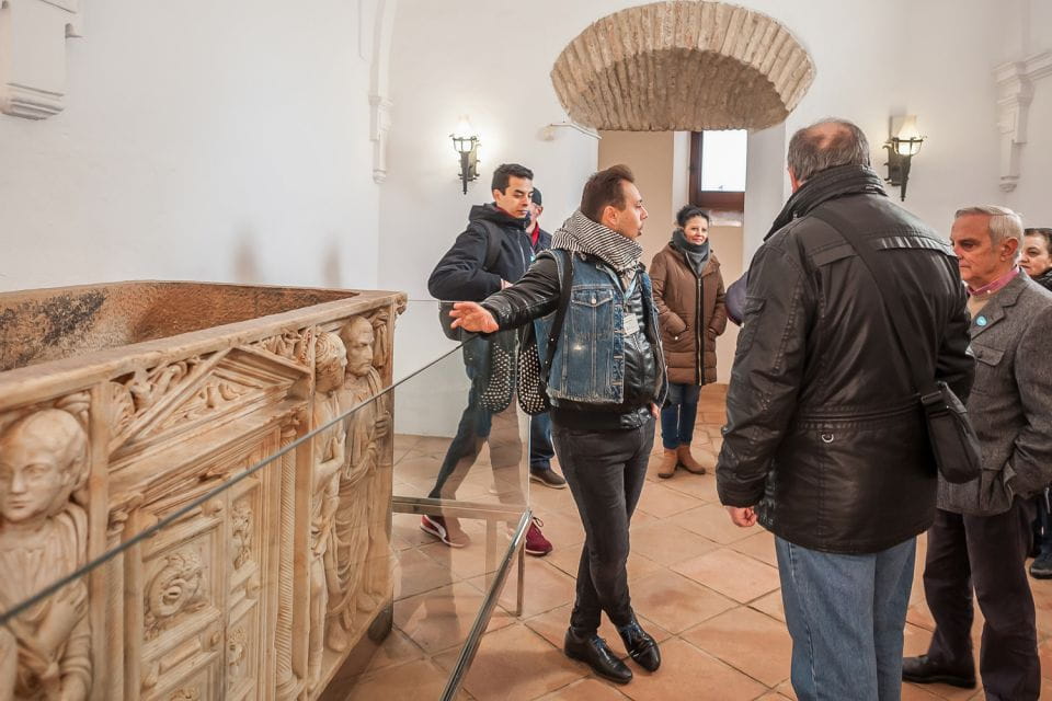 Cordoba: Monuments Walking Tour - Things To Know