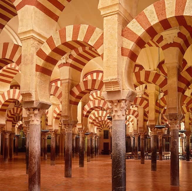 Córdoba: Mosque-Cathedral Guided Tour with Tickets Included - Key Points / Takeaways