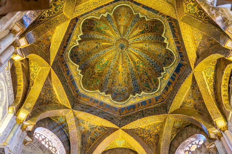 Córdoba: Mosque, Jewish Quarter & Tour with Ticket - Deep Dive into the Mosque-Cathedral