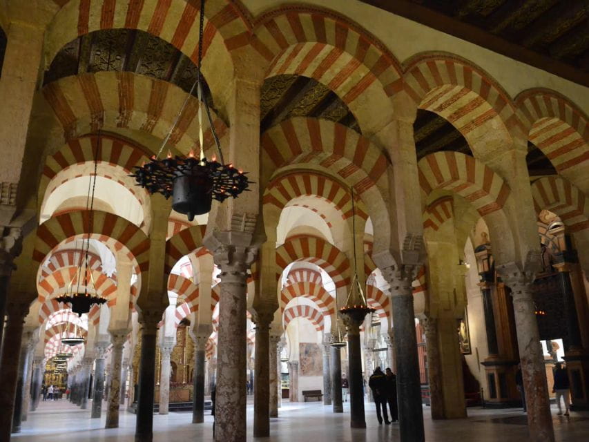Córdoba: Mosque, Synagogue, and Jewish Quarter Walking Tour - Key Points