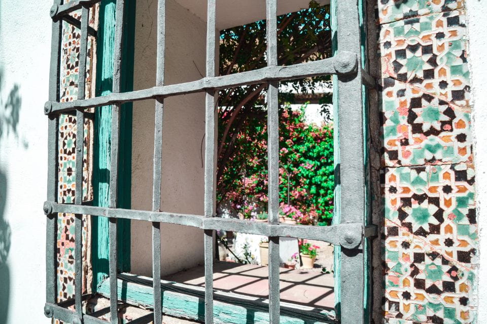 Cordoba: Patios and Viana Palace Tour - Goyas Paintings