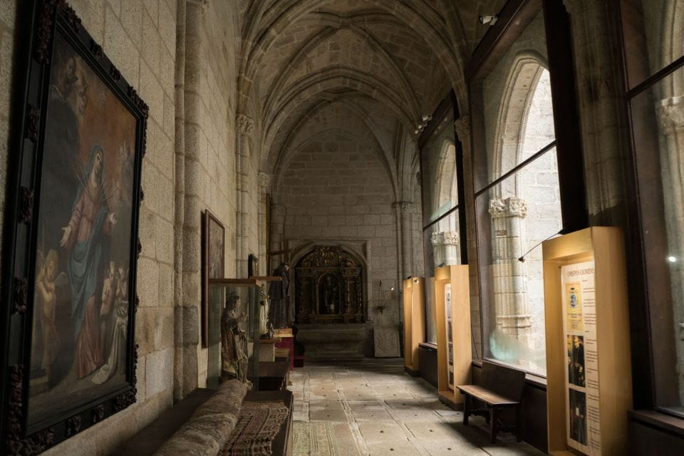 Coria: Cathedral of Coria Ticket Entrance - Mudéjar-Style Seating