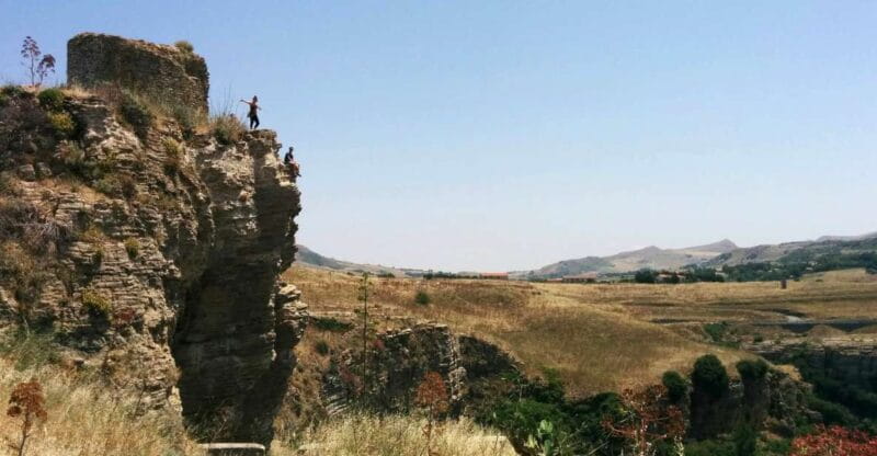 Corleone: Beyond the Godfather Walking Tour - Practicalities and Logistics: Making It Easy