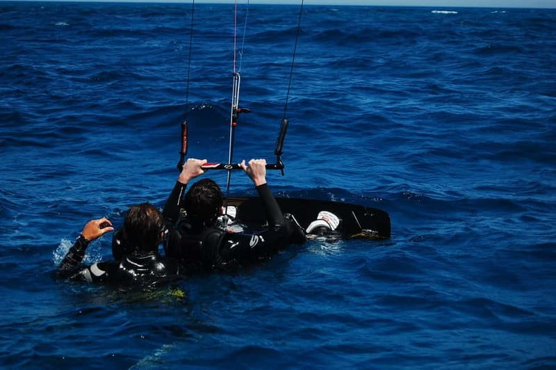 Corralejo: KITESURF BEGINNER COURSES. Semi-Private groups - Who Benefits Most from This Experience