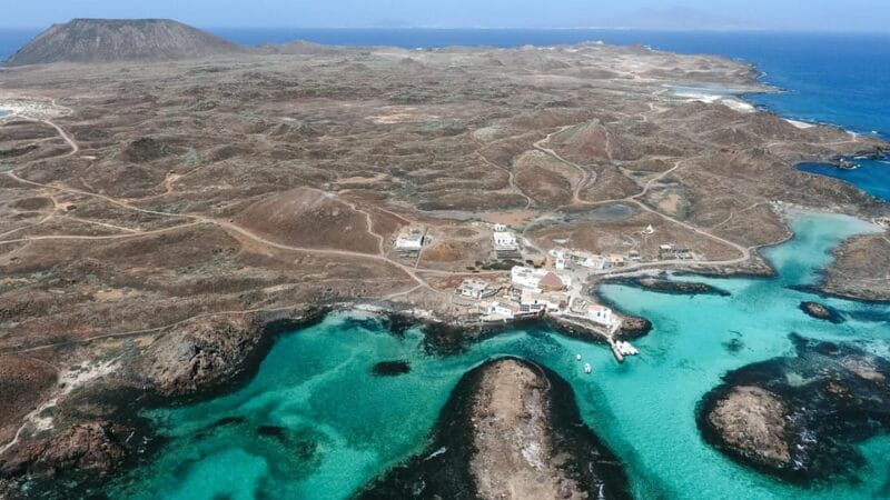 Corralejo: Return Ferry Ticket to Lobos Island Fuerteventura - Exploring Lobos Island: A natural escape