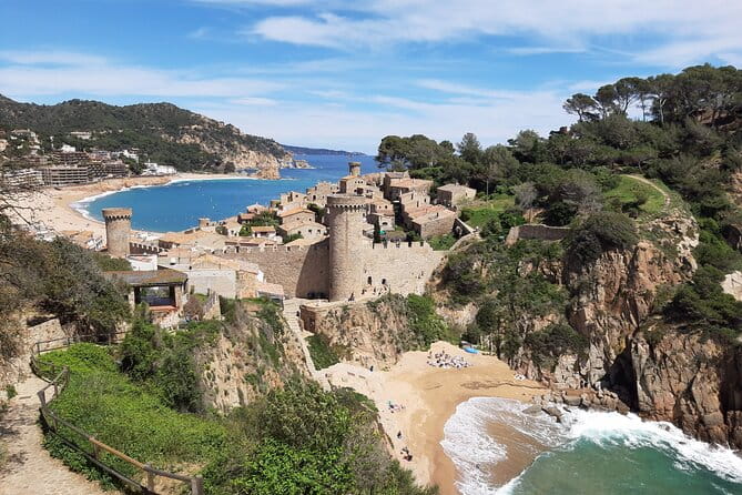Costa Brava Beach Trip from Barcelona to Tossa de Mar - Discovering Tossa de Mar: A Costa Brava Day Trip that Delivers