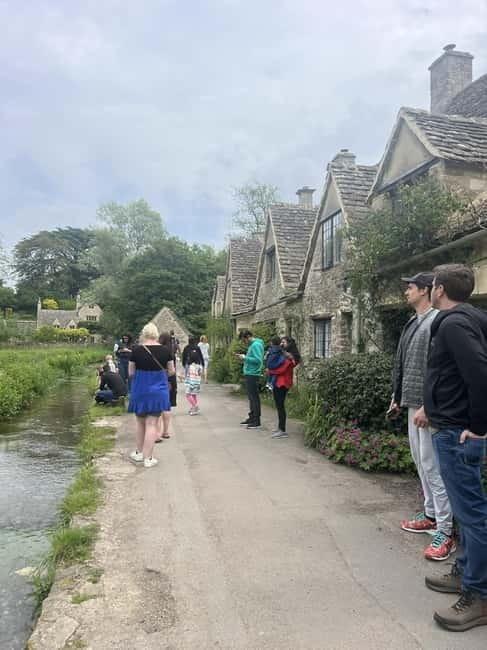 Cotswolds Gin and Whisky Distillery Private Car Tour - The Sum Up