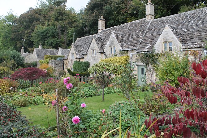 Cotswolds Summer Adventurer Tour - Accommodation and Meals