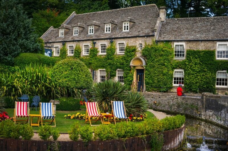 Cotswolds Village Private Car Tour and Photoshoot - Discover the Cotswolds in Style with a Private Car Tour and Photoshoot