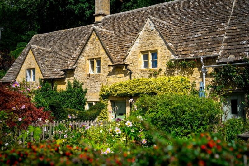 Cotswolds Village Private Car Tour and Photoshoot - Key points / Takeaways