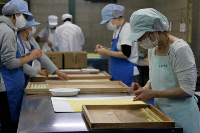 Craft Personalized Fortune Sweets At A Renowned Shop - Local Provider Background and Expertise