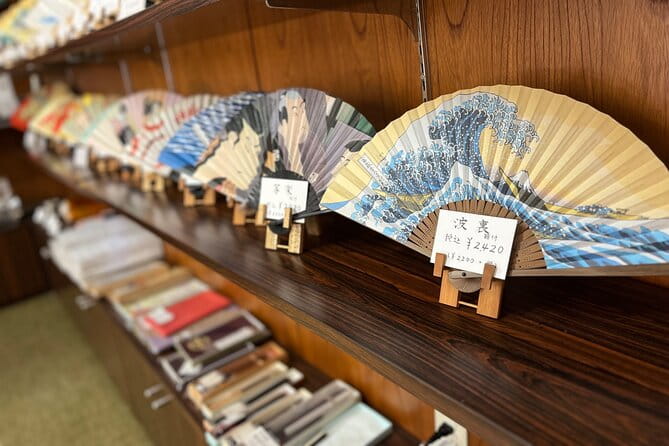 Craft Your Own Folding Fan With a Japanese Fan-Making Expert - Crafting Your Own Folding Fan