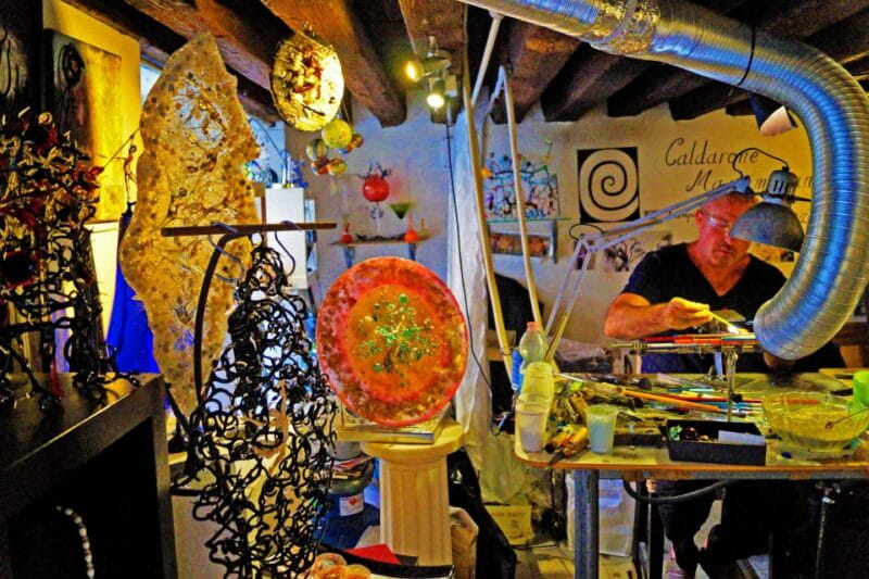 Create Your Glass Artwork: Private Lesson With Local Artisan - Entering the Studio: An Intimate Setting for Creativity