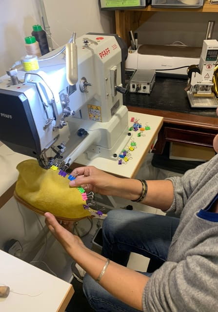 Create your own leather waist bag in Luberon area! - FAQ