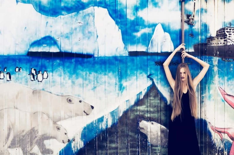 Creative Portraits in Berlins Streets - A Step-by-Step Look at the Creative Portrait Experience in Berlin