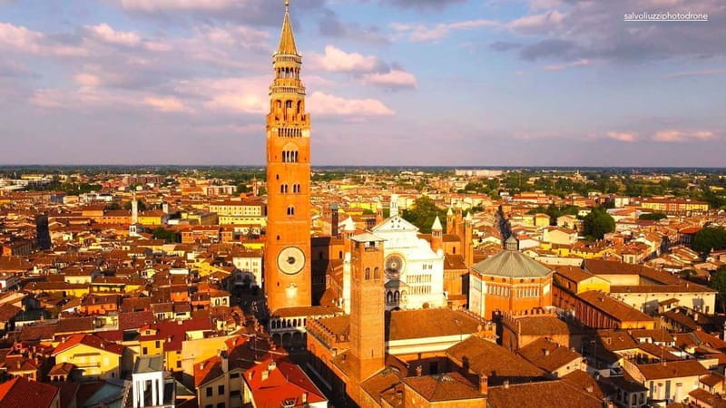 Cremona: City of art and music in Italian - Walking through Cremona’s Historic Heart
