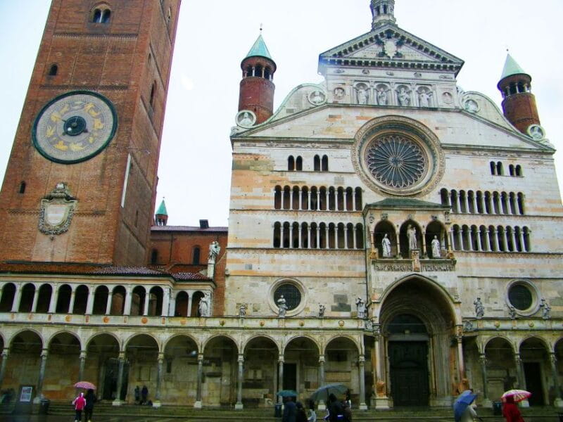 Cremona private city tour with licensed tour guide - Key Points / Takeaways