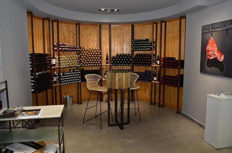 Crete: 2 Wineries Tour with Wine Tasting & Lunch - Key Points / Takeaways