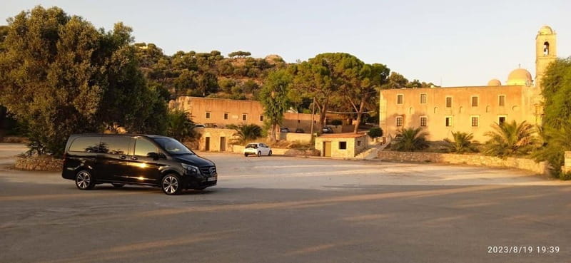 Crete : Guided Private Day Trip Knossos & Heraklion - Exploring Crete’s Past: Visiting the Palace of Knossos