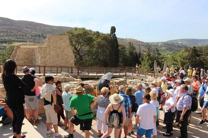 Crete Minoan Discovery Tour with Knossos Palace, Heraklion, and Live Dance Show - An In-Depth Look at the Crete Minoan Discovery Tour
