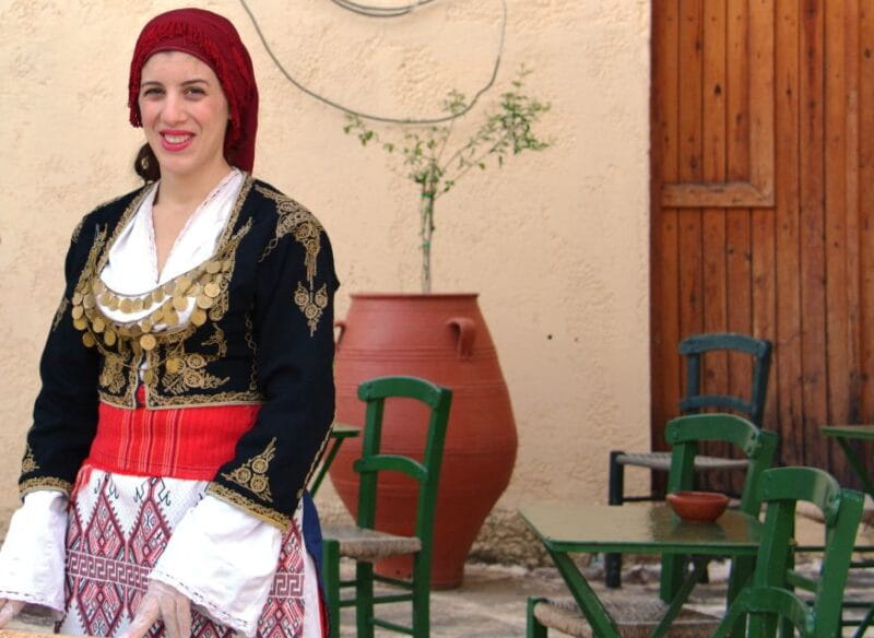 Crete: Traditional Dance Show and Buffet Dinner with Wine - Exploring the Experience in Detail