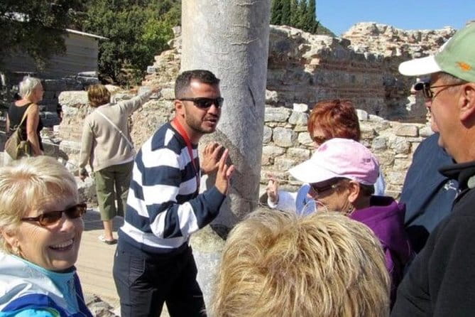 Cruise Guests : Highlights of Ephesus Tour / Kusadasi Tours - Guides and Personalization: What Sets This Tour Apart?