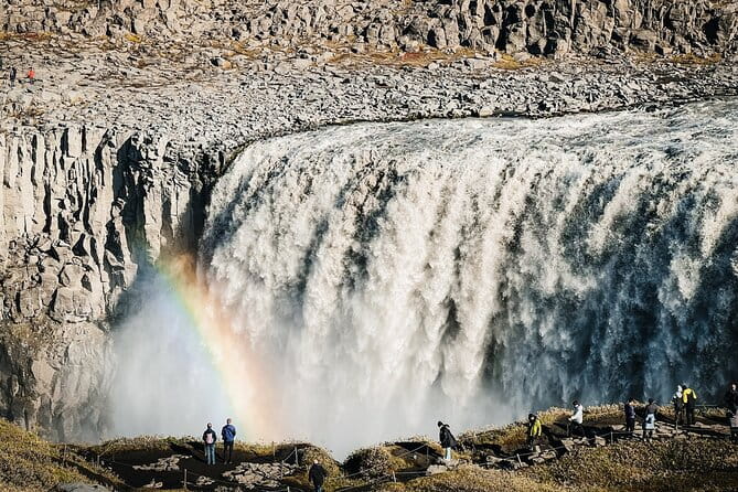 Cruise Tour Godafoss and Myvatn Lake and Dettifoss Small Group - Who Is This Tour Best For?