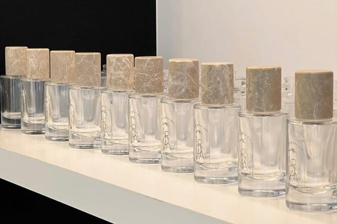 Customize Natural Perfume Making in Tokyo Harajuku - Perfume Ingredients and Customization