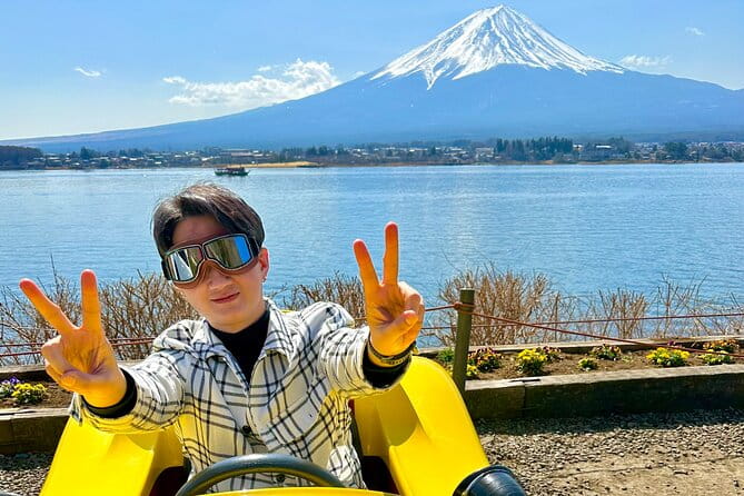 Cute & Fun E-Car Tour Following Guide Around Lake Kawaguchiko - Scenic Viewpoints