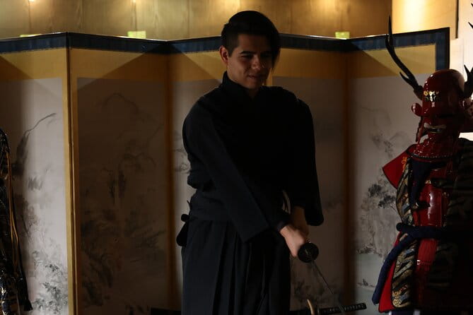 Cutting With Samurai Sword & Shooting With Armor Near Osakacastle - Capturing the Experience
