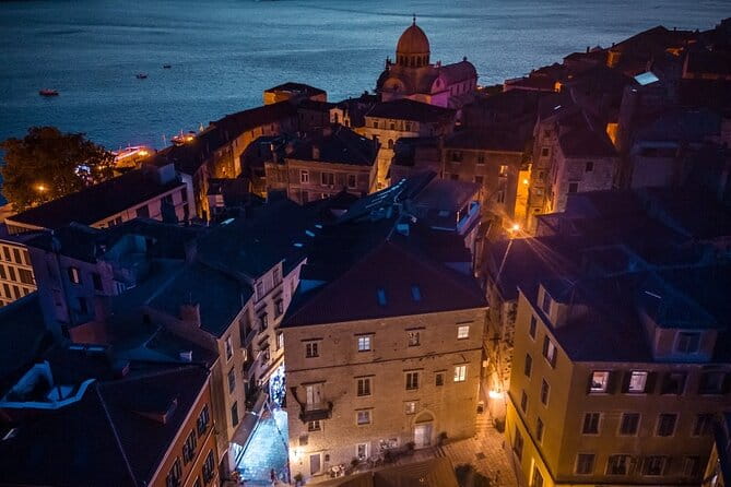 Daily or night walking tour through Medieval ibenik - The Atmosphere of Dinko Zavorovi Square and Meduli Palace
