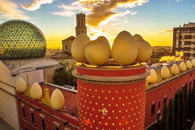 Dali Museum & Cadaques Small Group Tour With Hotel Pick-Up - Discover Dalis Studio in Portlligat