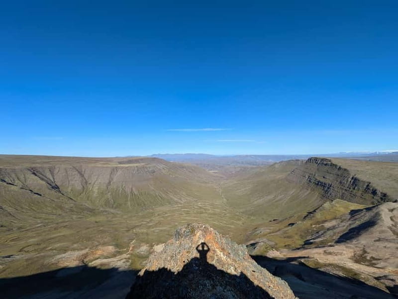 Day Hike to Moskardshnjukar: The Knifes Edge - moderate - Practical Details and Logistics