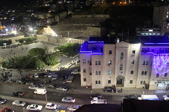 Day or Night Walking Tour in Downtown With Local - Savoring Local Food and Drinks