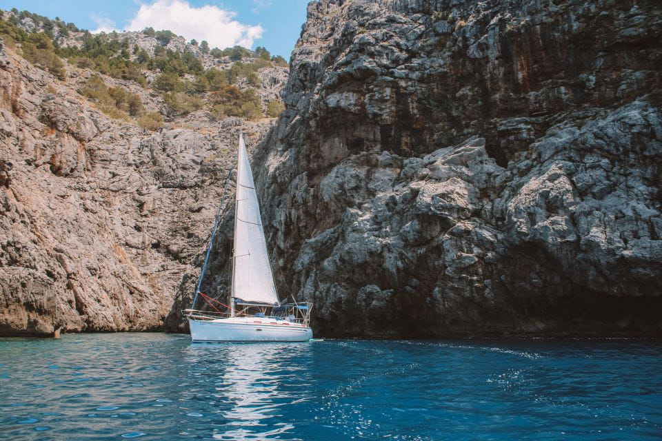 Day Sailing Tour in Port De Soller, Mallorca - Key Points