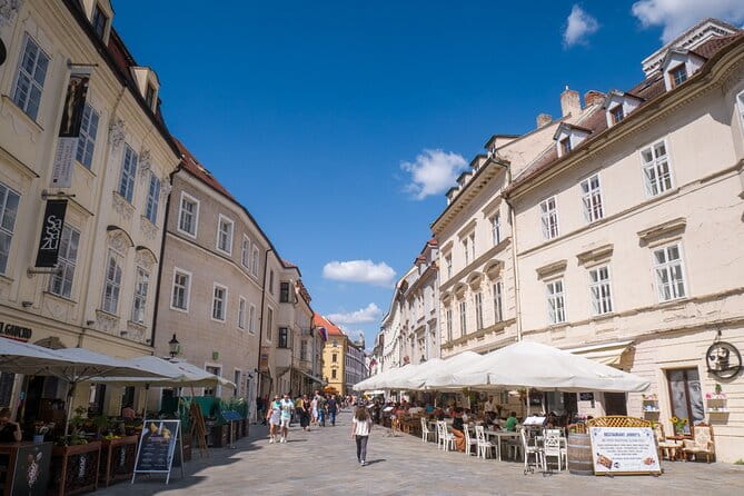 Day Tour from Prague to Vienna & Bratislava with Private Transfer - Exploring the Itinerary: From Prague to Vienna and Bratislava