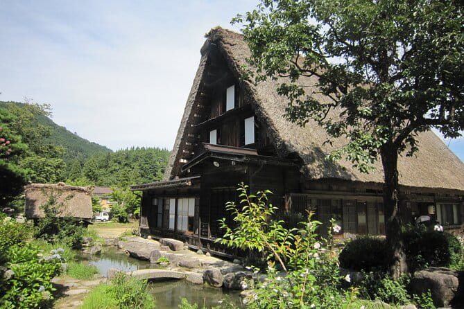 [Day Trip Bus Tour From Kanazawa Station] Weekend Only! World Heritage Shirakawago Day Bus Tour - Itinerary