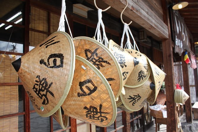 [Day Trip Bus Tour From Kanazawa Station] Weekend Only! World Heritage Shirakawago Day Bus Tour - Getting There and Meeting Point